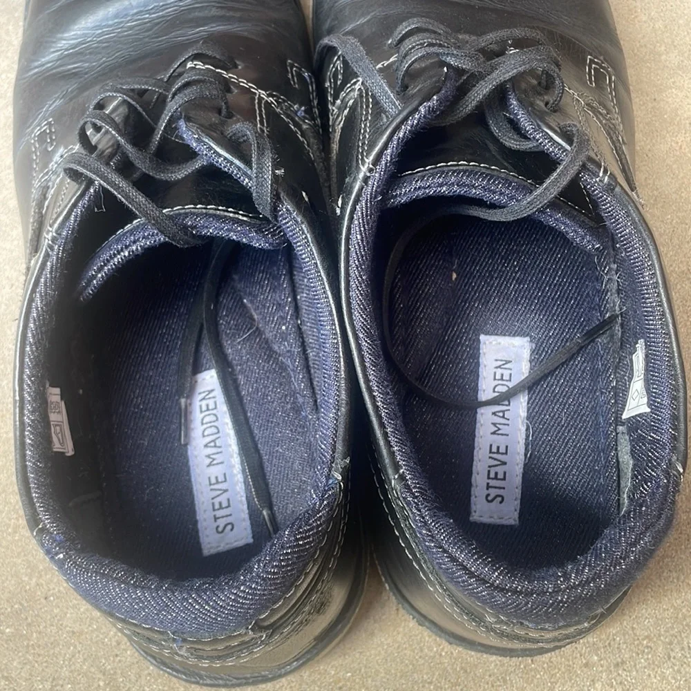 Steve Madden Leather Shoes! 10